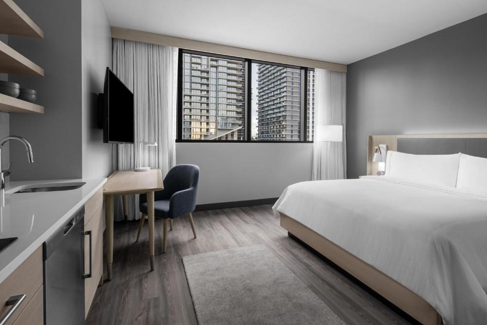 King Room with City View interior